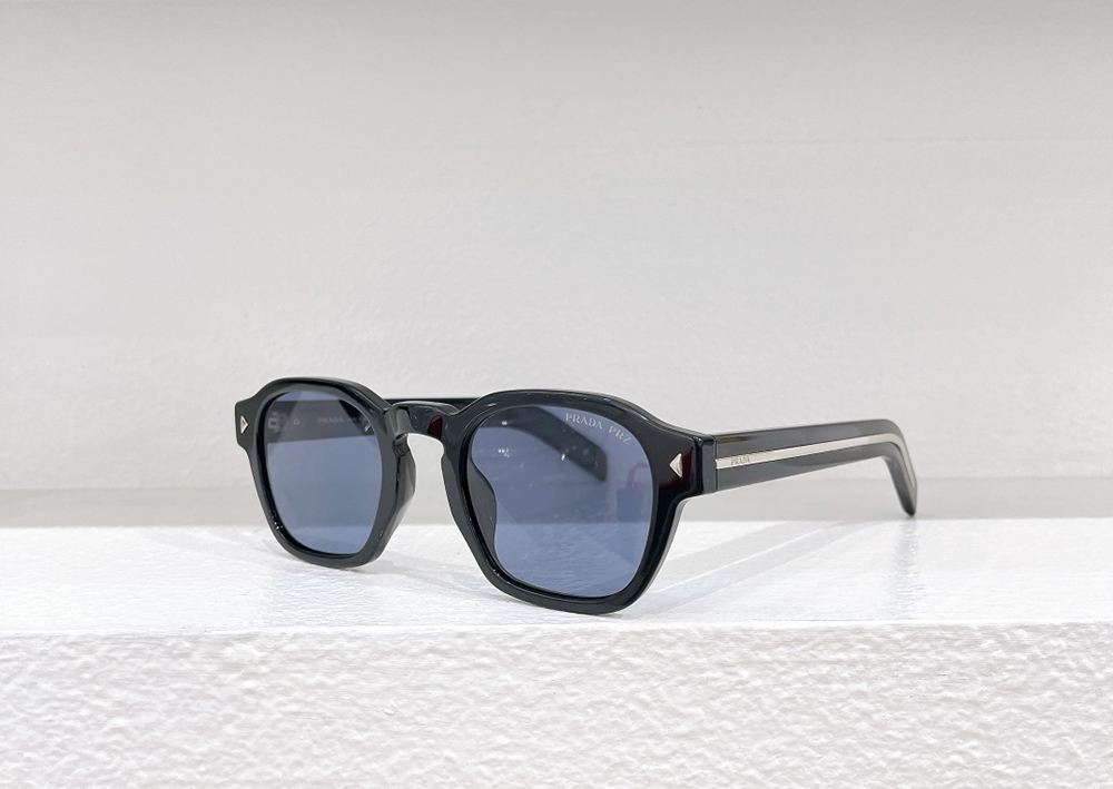 Prada eyeglasses SPRA16S