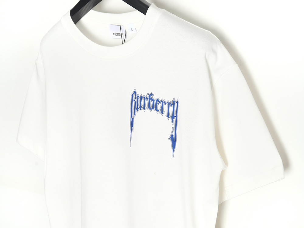 Burberry 24SS Gothic Letters Short Sleeve T-Shirt