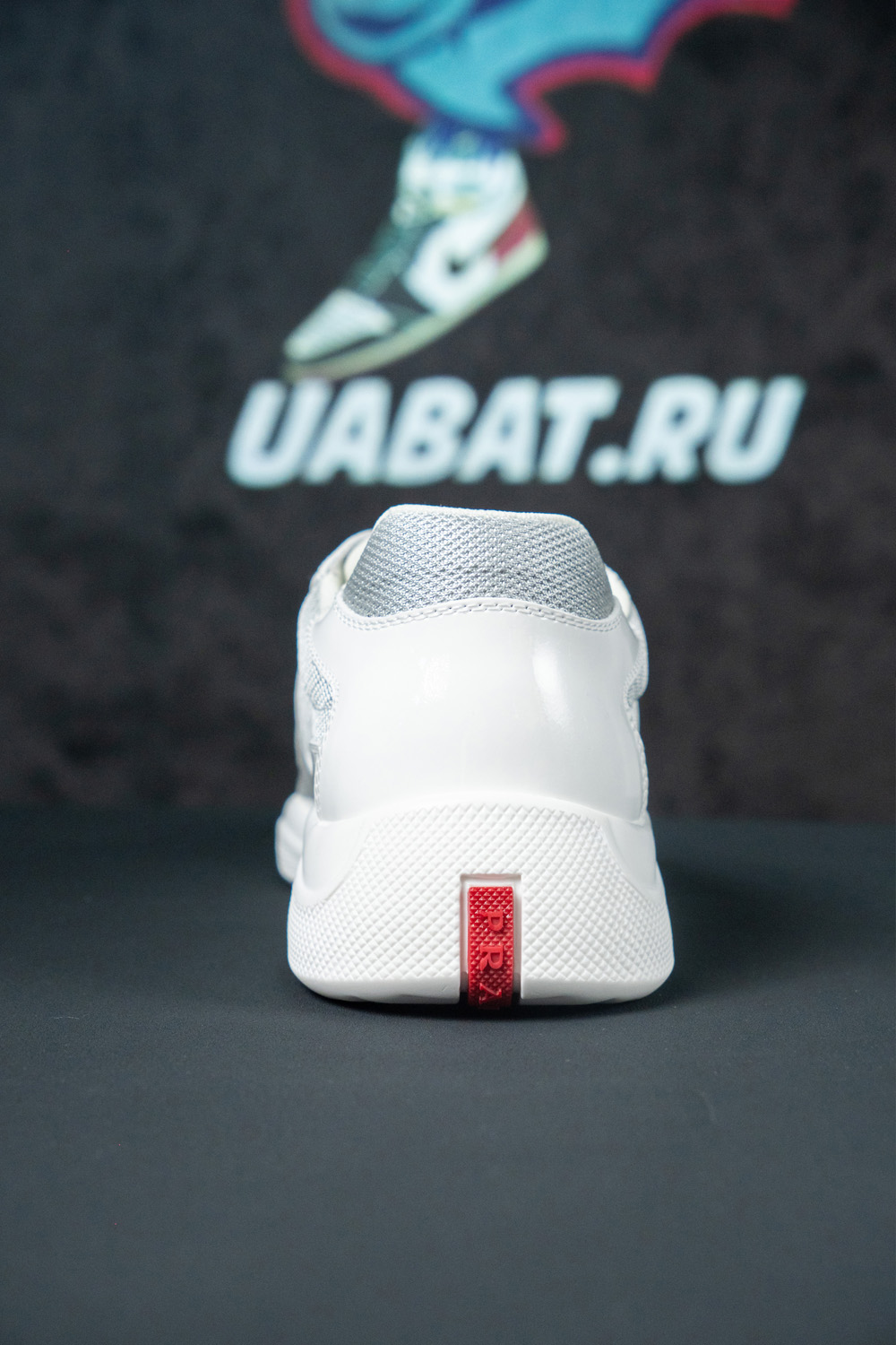 Prada America''s Cup ''White Silver''