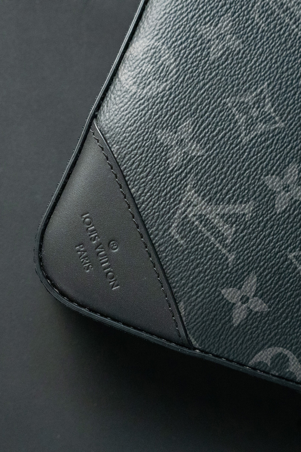 Louis Vuitton Bags M69443 25*18.5*7cm