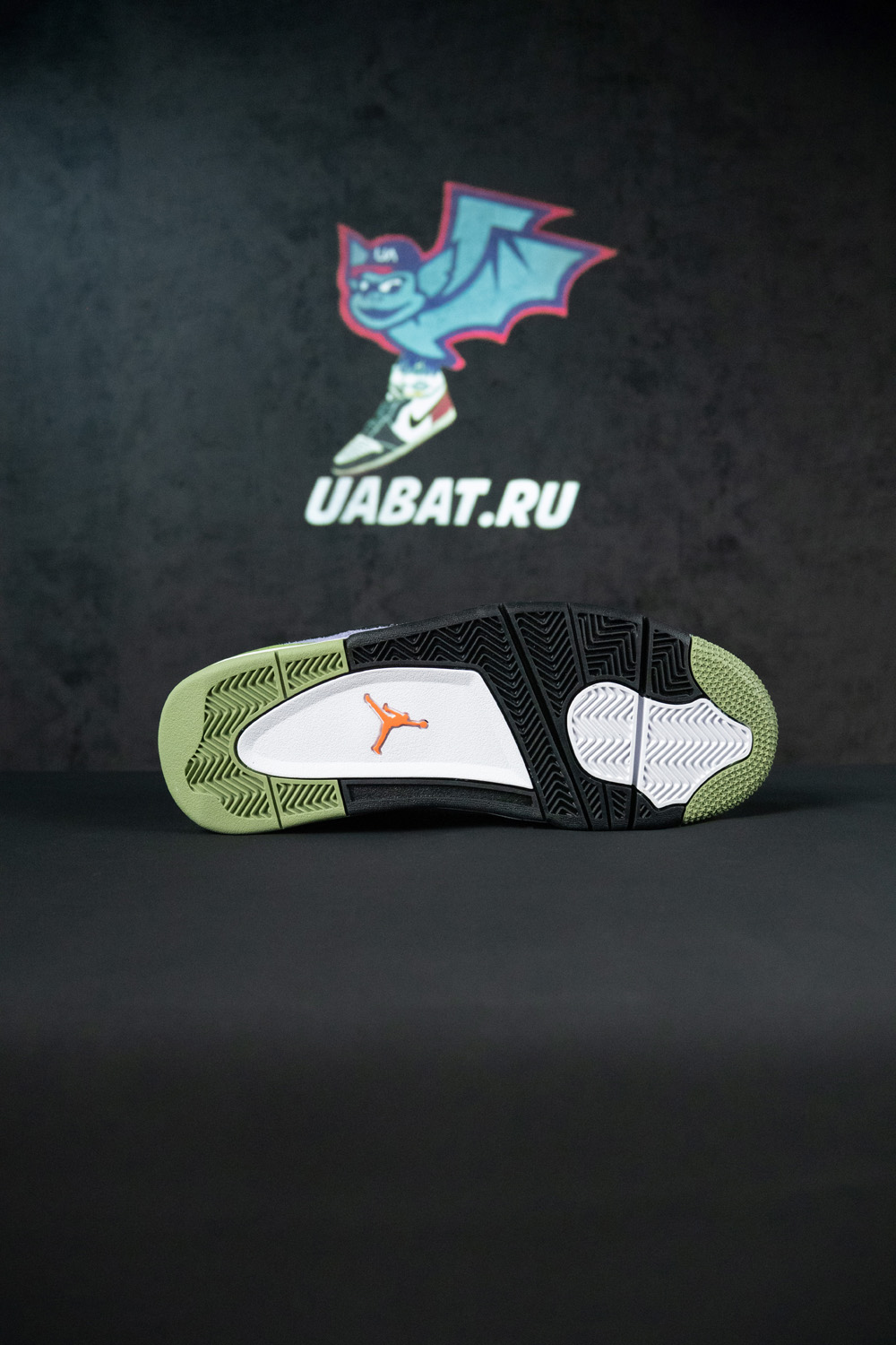 AIR JORDAN 4 RETRO 