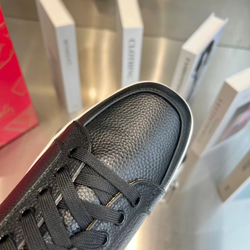 Christian Louboutin Rantulow Sneakers - Black