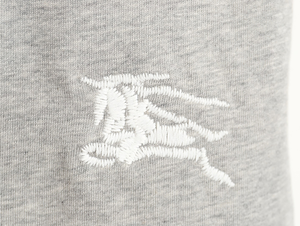 Burberry V-neck stitching round fake two-piece hem warhorse short-sleeved T-shirt