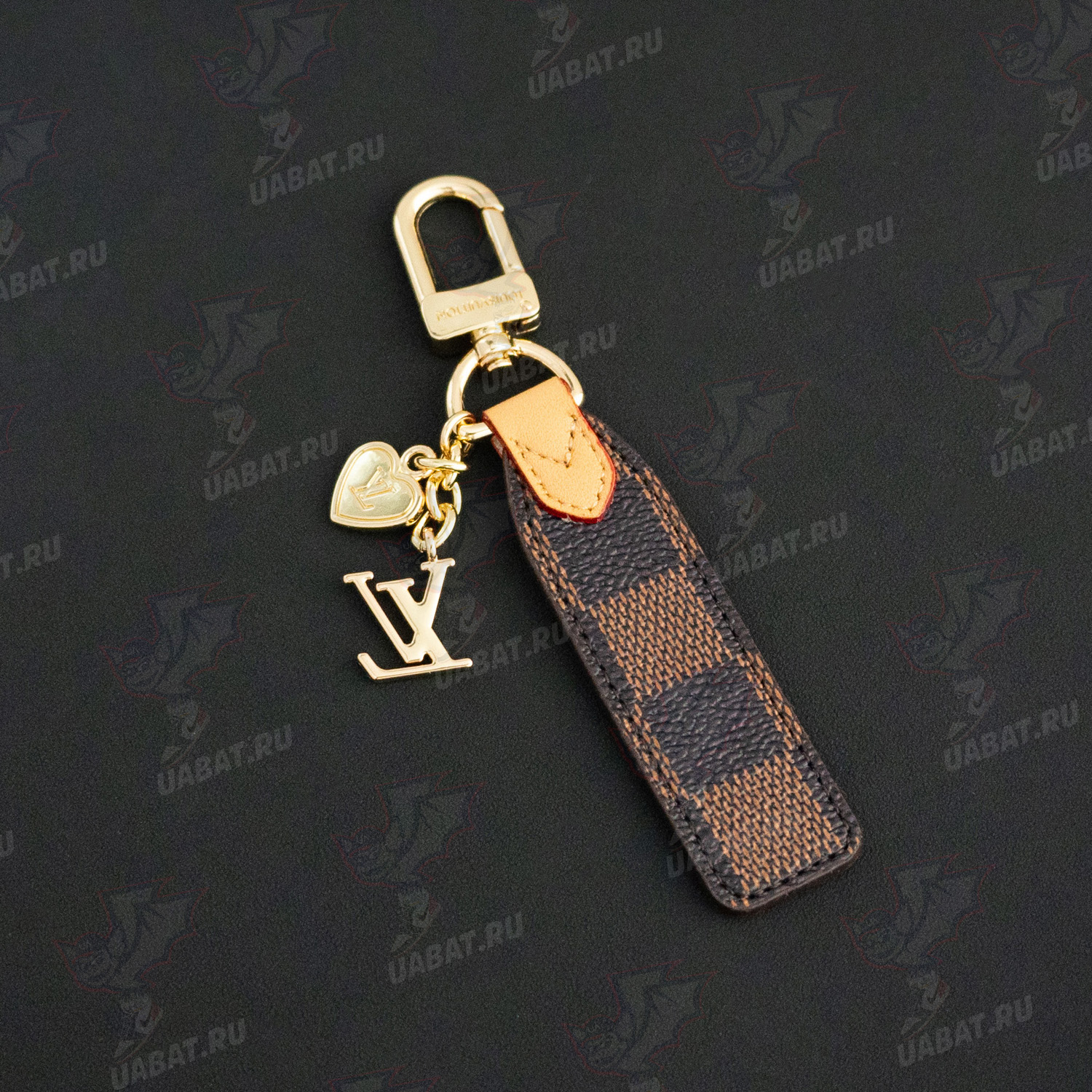 Louis Vuitton Keychain M01183