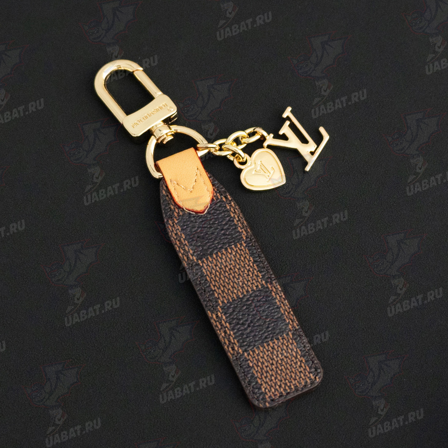 Louis Vuitton Keychain M01183