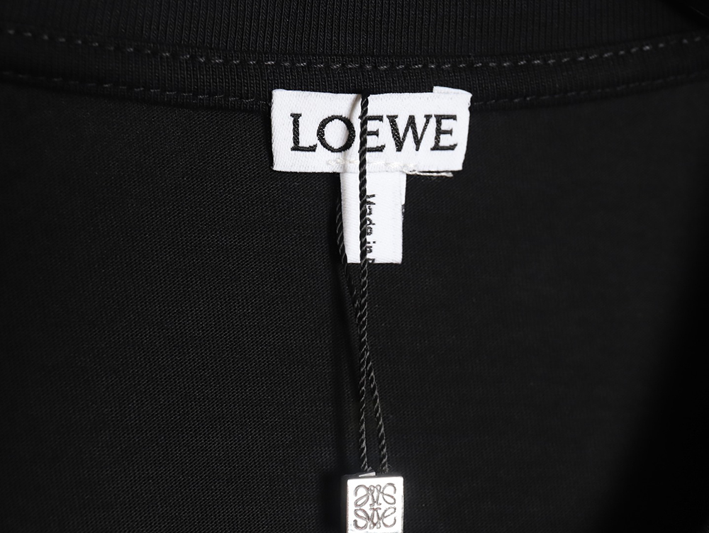 Loewe 22SS fluorescent pink four grass embroidered short-sleeved T-shirt