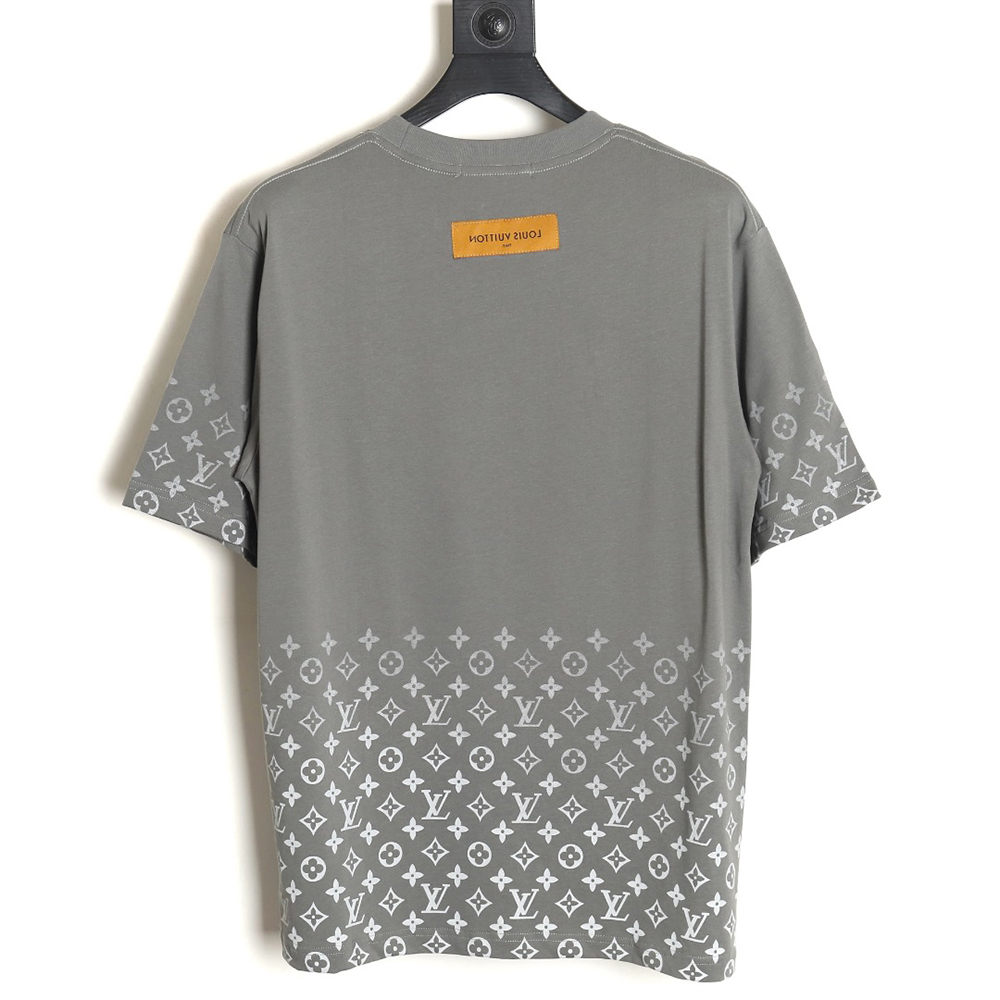 Louis Vuitton Short Sleeve T-Shirt with Gradient Sleeves_TSK1