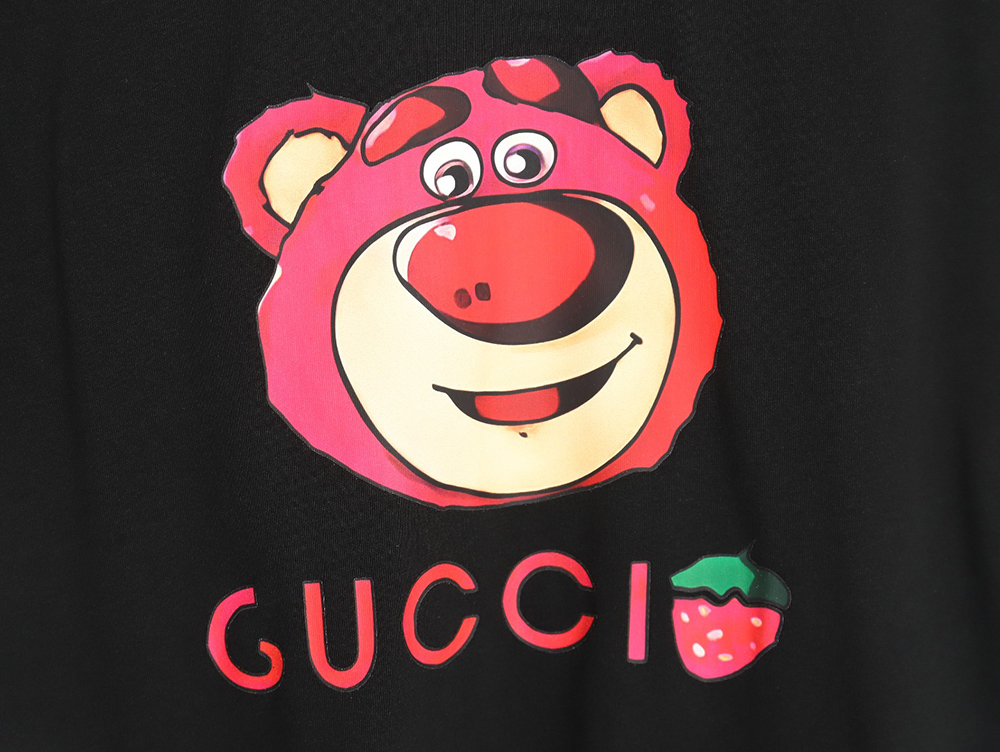 Gucci Strawberry Bear Short Sleeve T-Shirt TSK2