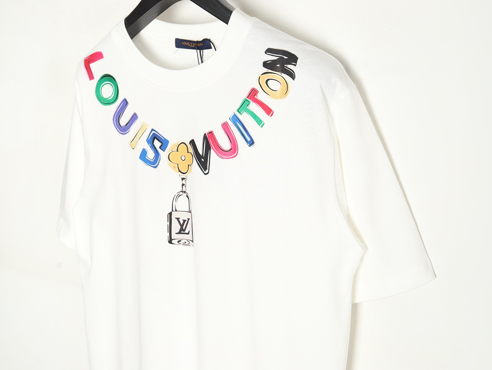 Louis Vuitton Colorful Necklace Pendant Short Sleeve T-Shirt TSK1