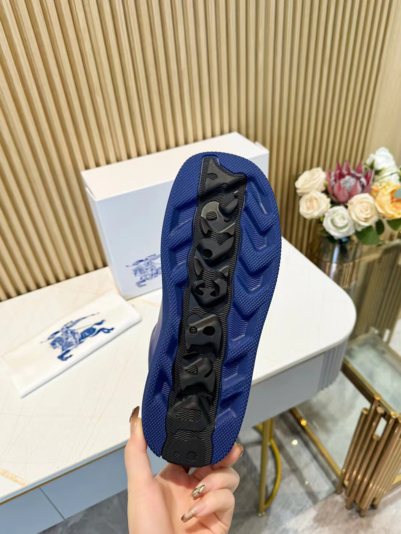 Burberry Leather Box Sneakers BLUE