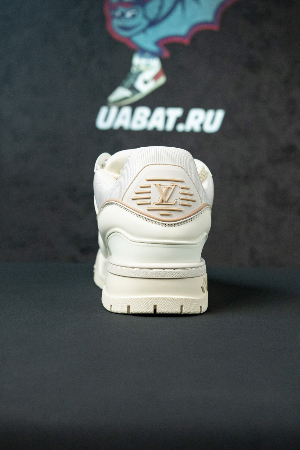 Louis Vuitton Trainer Maxi white 1AB8RI