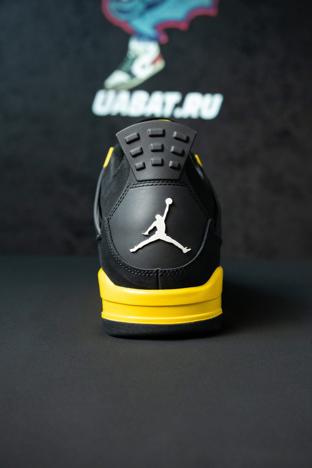 AIR JORDAN 4 “THUNDER” RETURNING SUMMER 2023