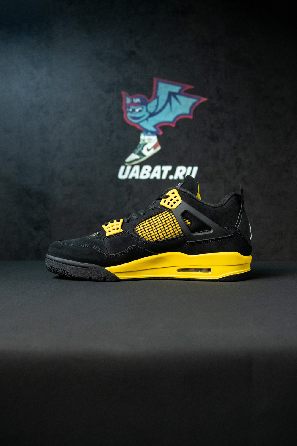 AIR JORDAN 4 “THUNDER” RETURNING SUMMER 2023