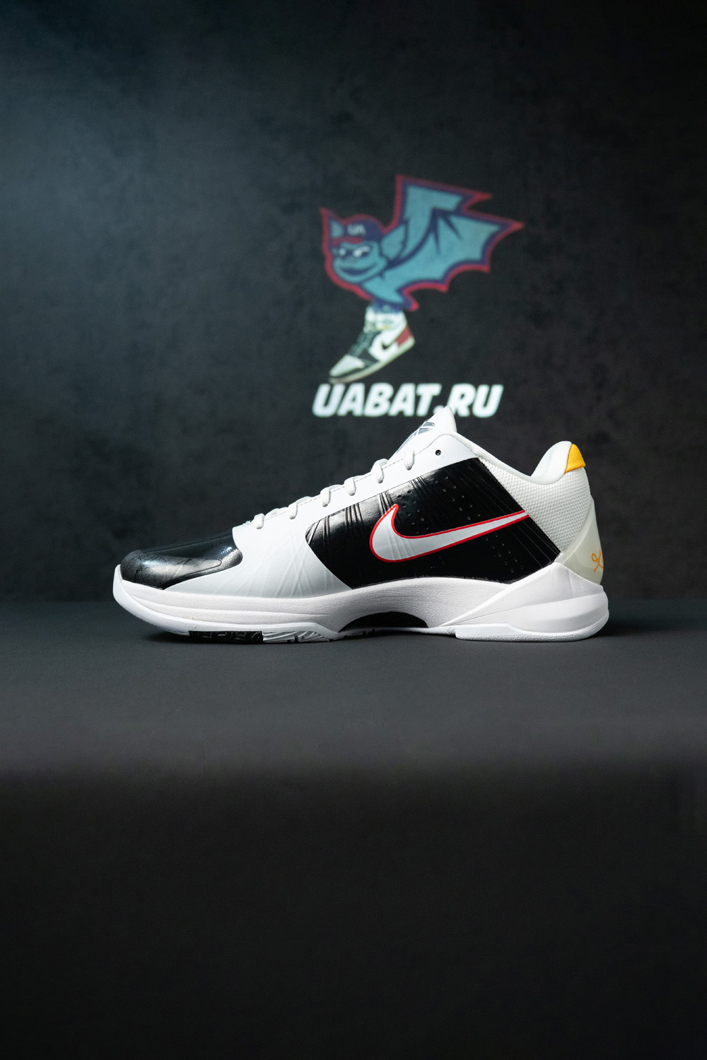 ZOOM KOBE 5 PROTRO 