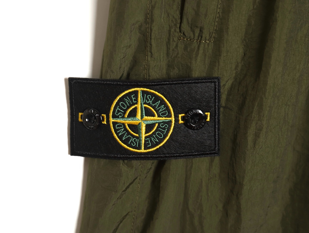 Stone Island Classic Cargo Shorts TSK2