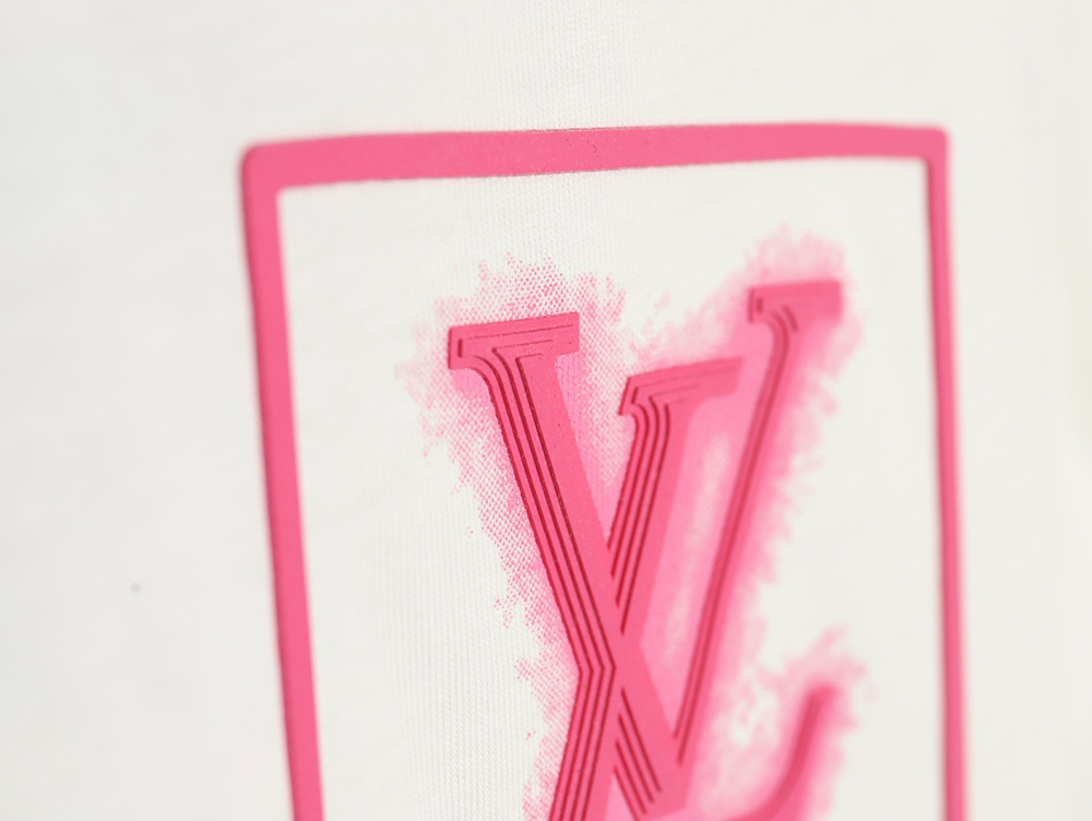 Louis Vuitton fake pocket 3d letter short sleeve