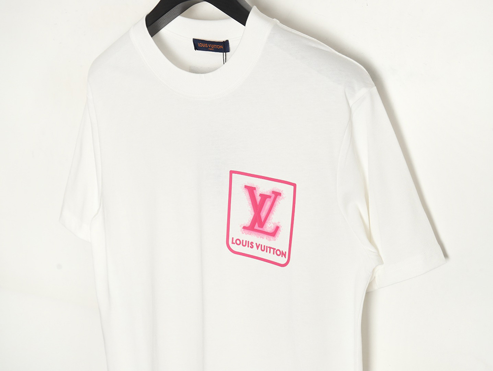 Louis Vuitton fake pocket 3d letter short sleeve