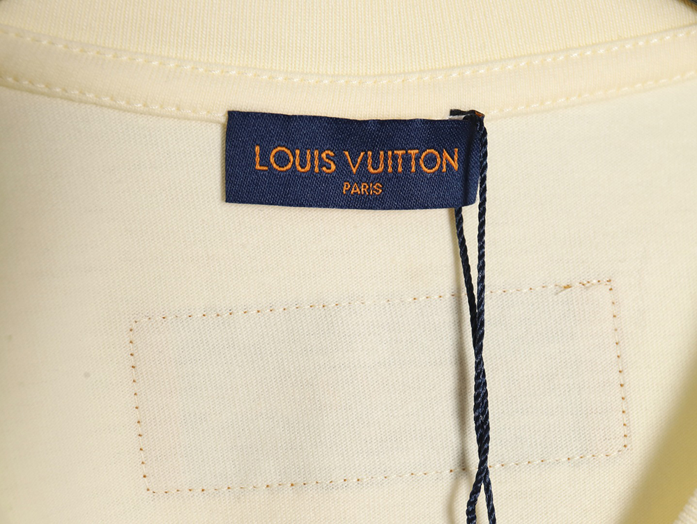 Louis Vuitton small logo embroidered short sleeves