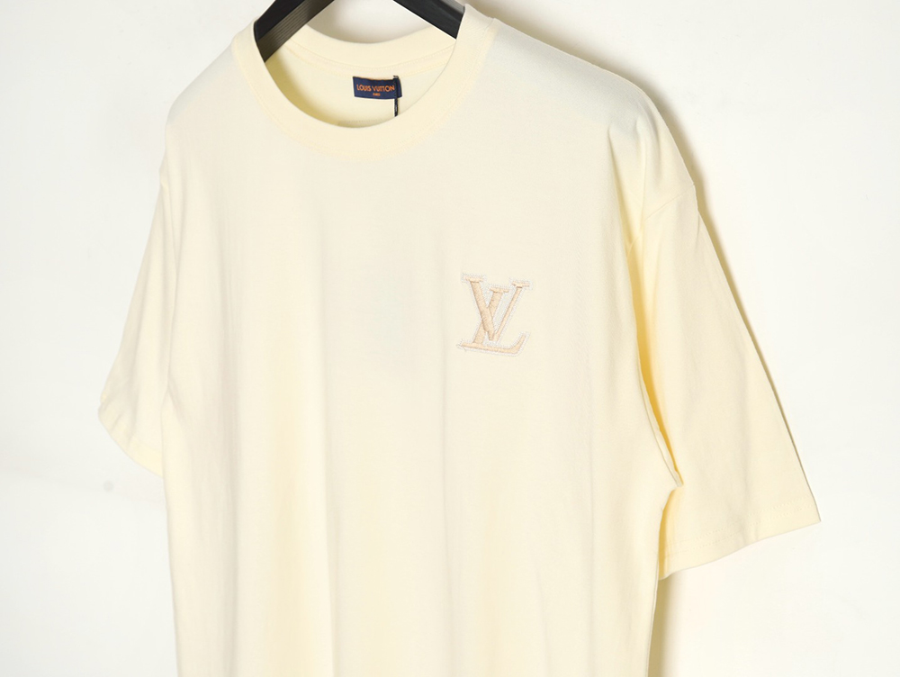 Louis Vuitton small logo embroidered short sleeves