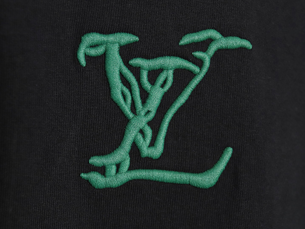 Louis Vuitton 24ss heavy embroidered logo short sleeve