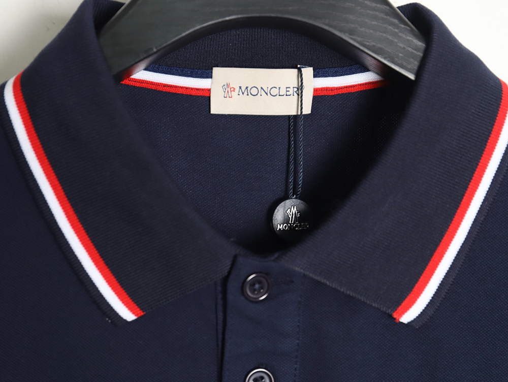 Moncler short-sleeved embroidered logo polo shirt