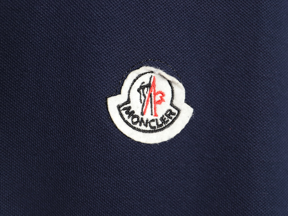 Moncler short-sleeved embroidered logo polo shirt