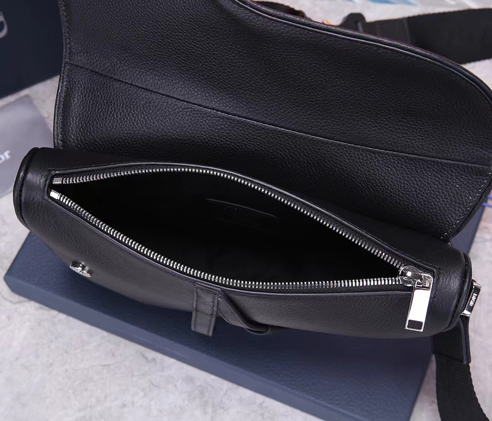 Christian Dior Bags H10E 19*26*4.3cm