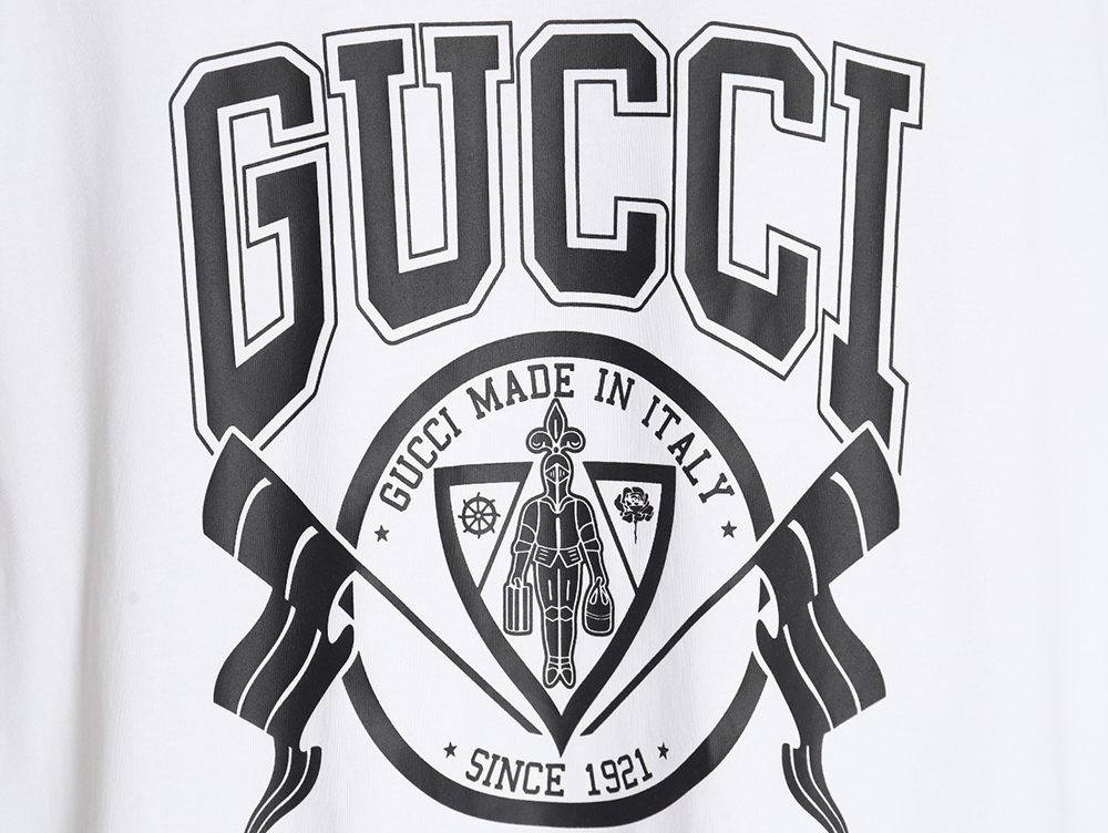 Gucci University Crest Printed Round Neck Short Sleeve T-Shirt