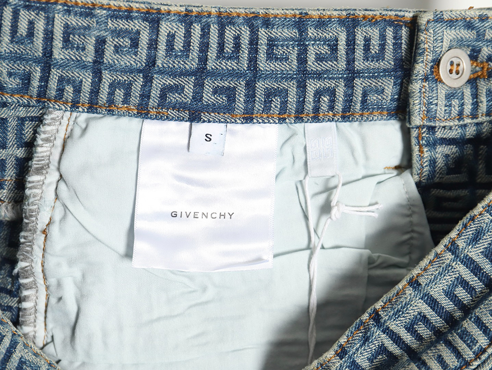 Givenchy 23SS 4G all-over jacquard denim shorts