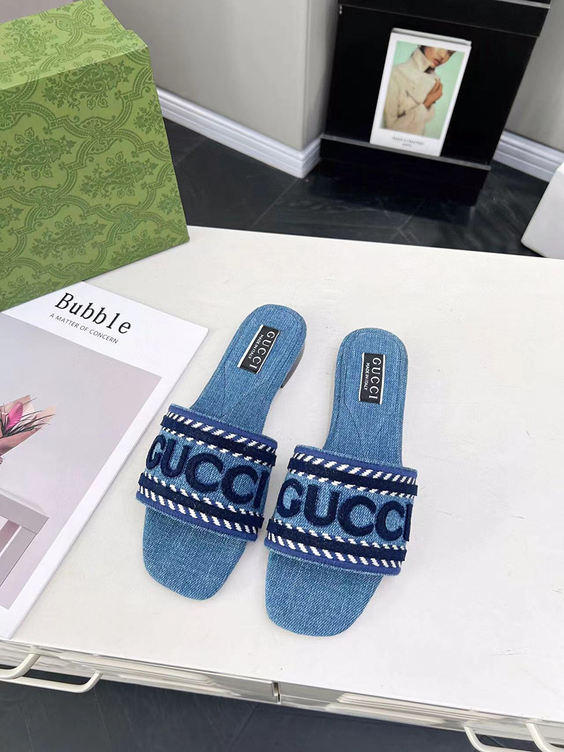 GUCCI manuscript slippers sandals