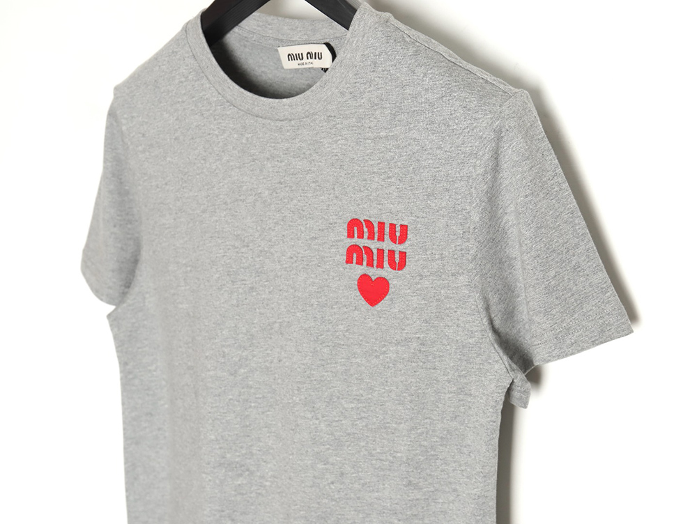 Miu Miu 24ss heart patch short sleeve TSK2