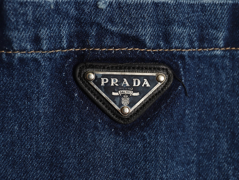 Prada 23SS washed denim short-sleeved shirt