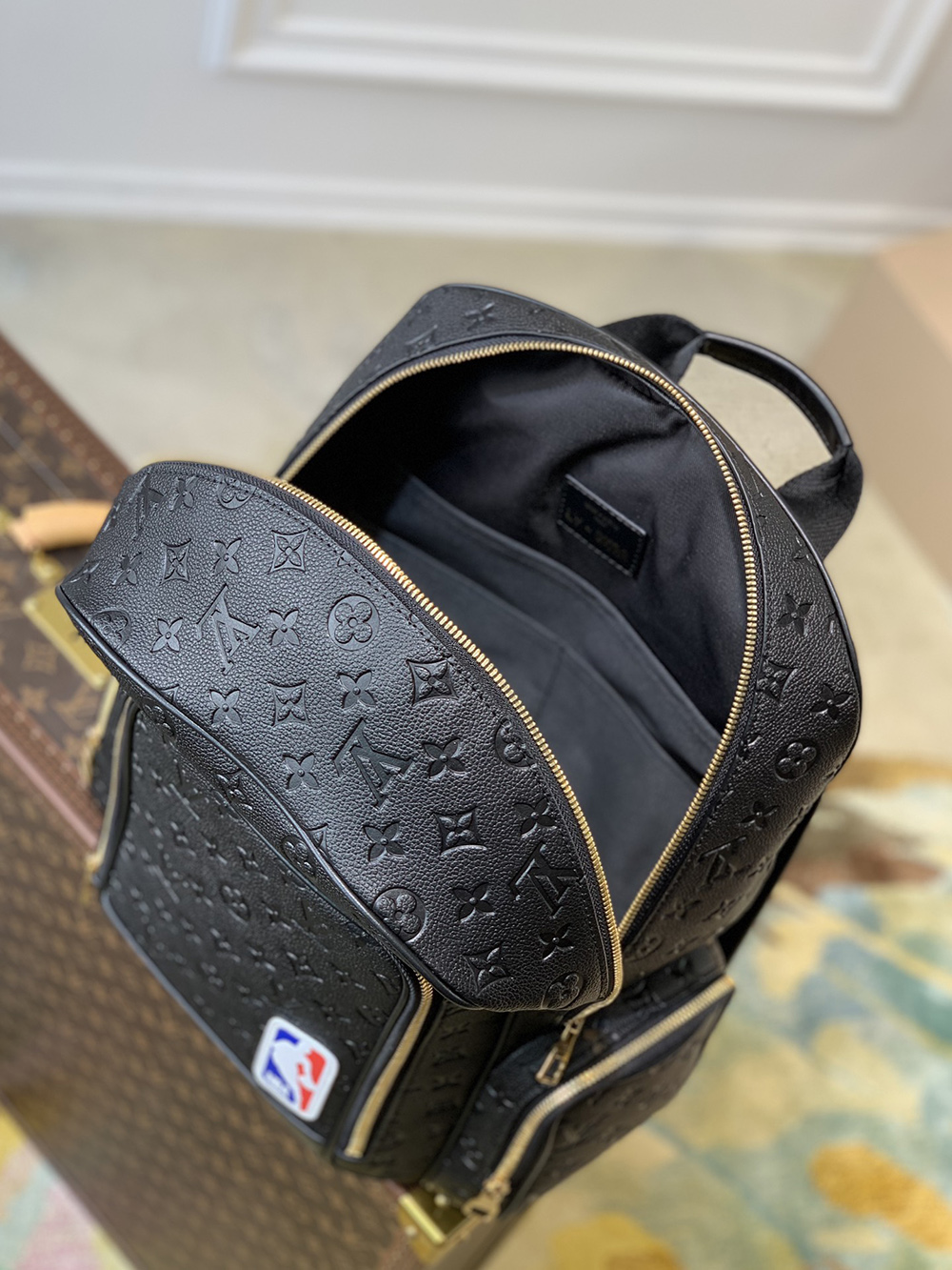 Louis Vuitton Bags M57972 24*45*19cm