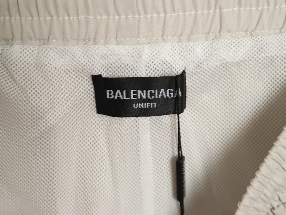 Balenciaga Spring/Summer Embroidered Contrast Color Stitching Shorts