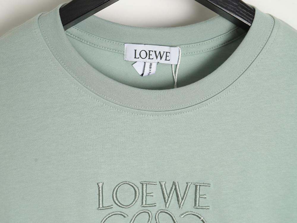 Loewe solid color embroidered large logo T-shirt TSK1