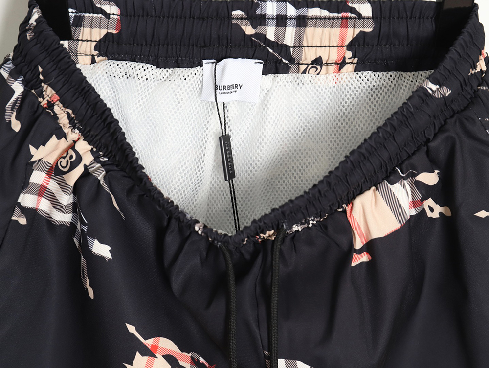 Burberry 24ss check horse beach shorts TSK1