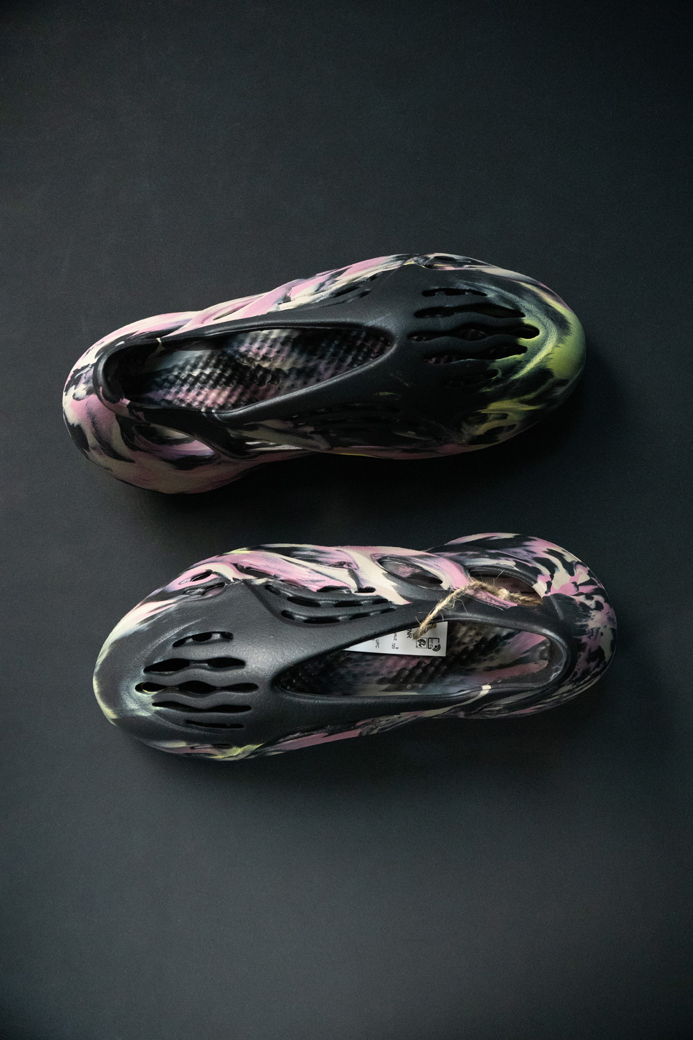 YEEZY FOAM RUNNER