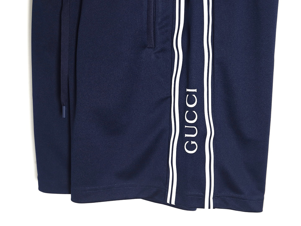 Gucci Side lettering electric blue print shorts