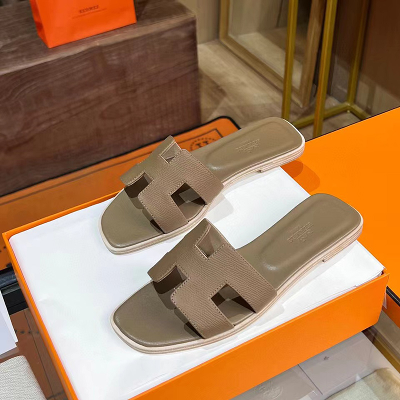 Hermes Oran sandal