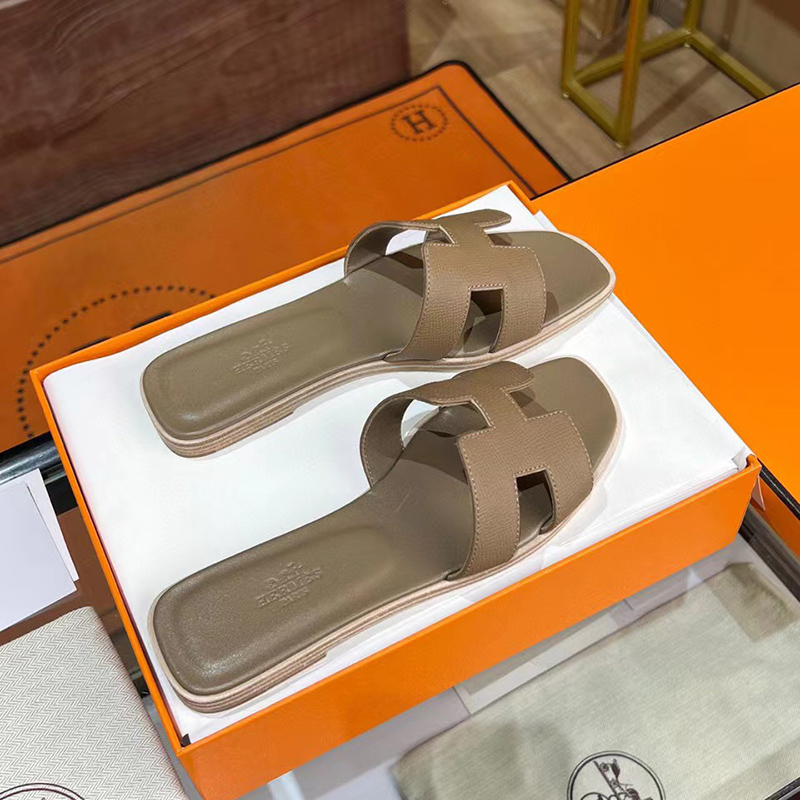 Hermes Oran sandal