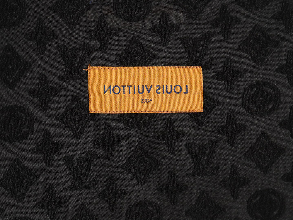 Louis vuitton 24ss full print monogram embossed T-shirt TSK1