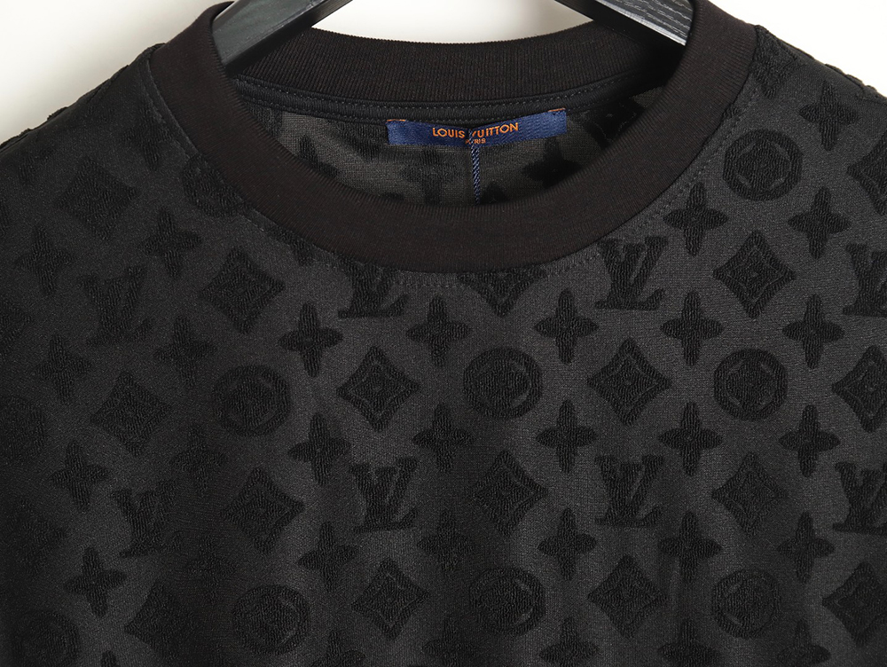 Louis vuitton 24ss full print monogram embossed T-shirt TSK1