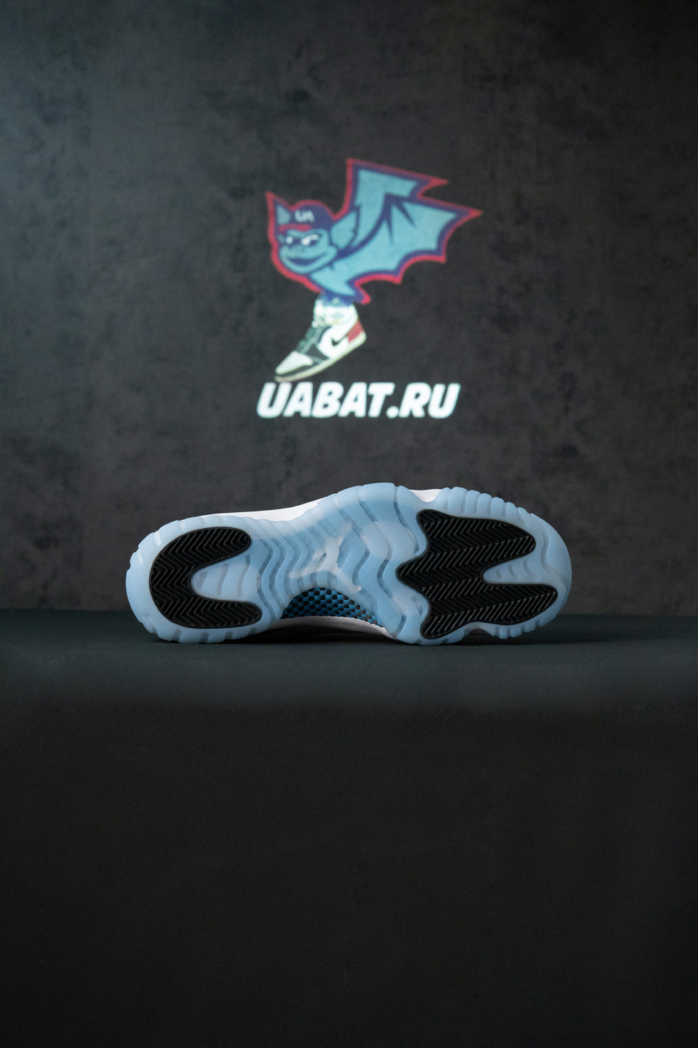 AIR JORDAN 11 RETRO 'LEGEND BLUE' 2014