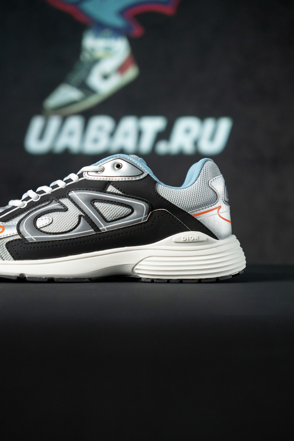 Dior B30 