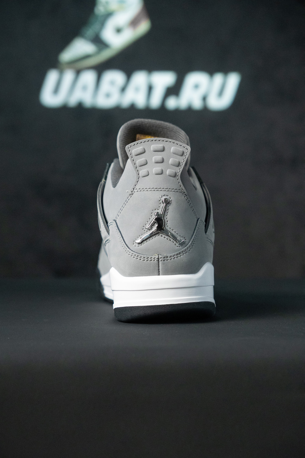 AIR JORDAN 4 RETRO 