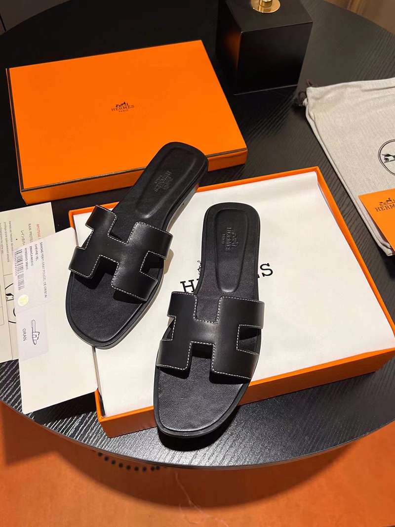 Hermes Oran sandal