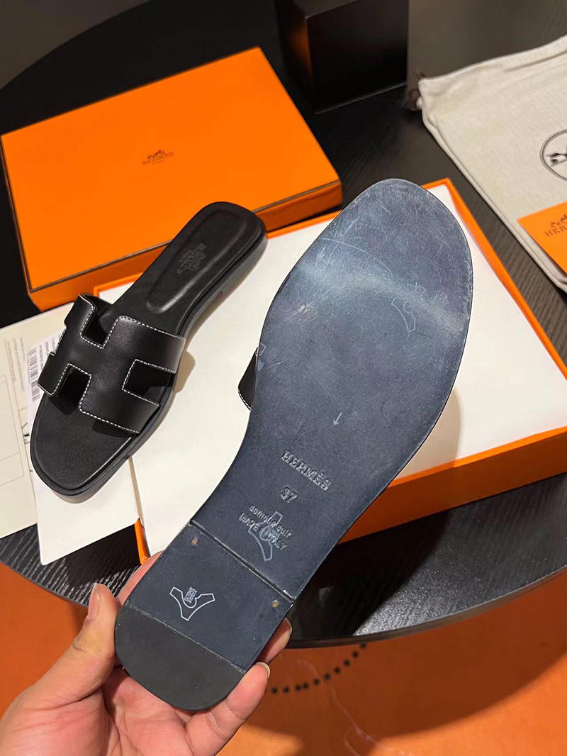 Hermes Oran sandal