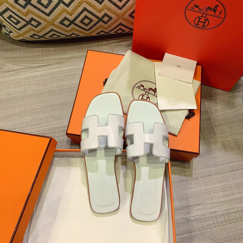 Hermes Oran sandal