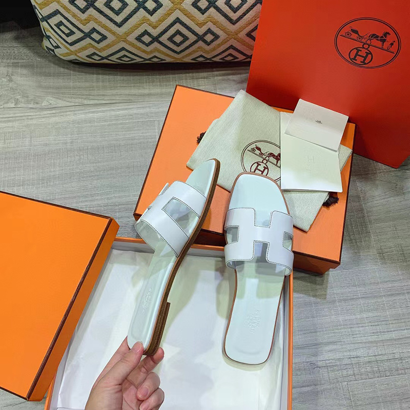 Hermes Oran sandal
