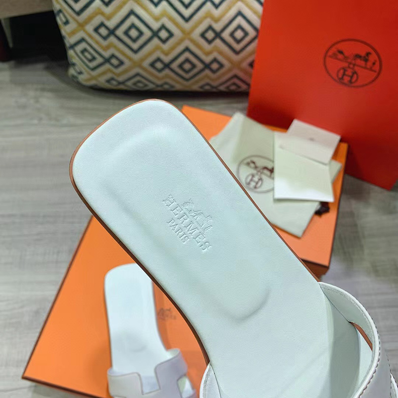 Hermes Oran sandal
